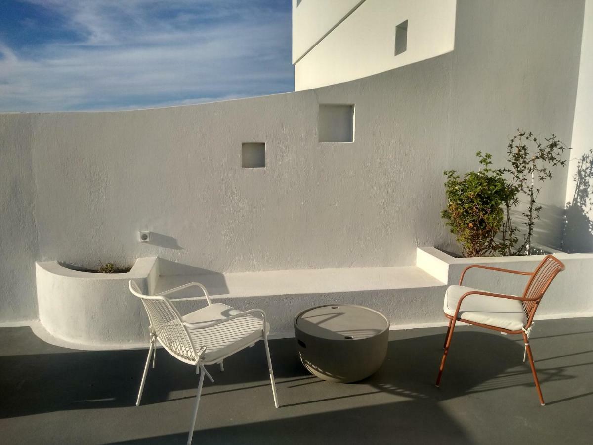Sol-Mate Suites Oía Exterior photo