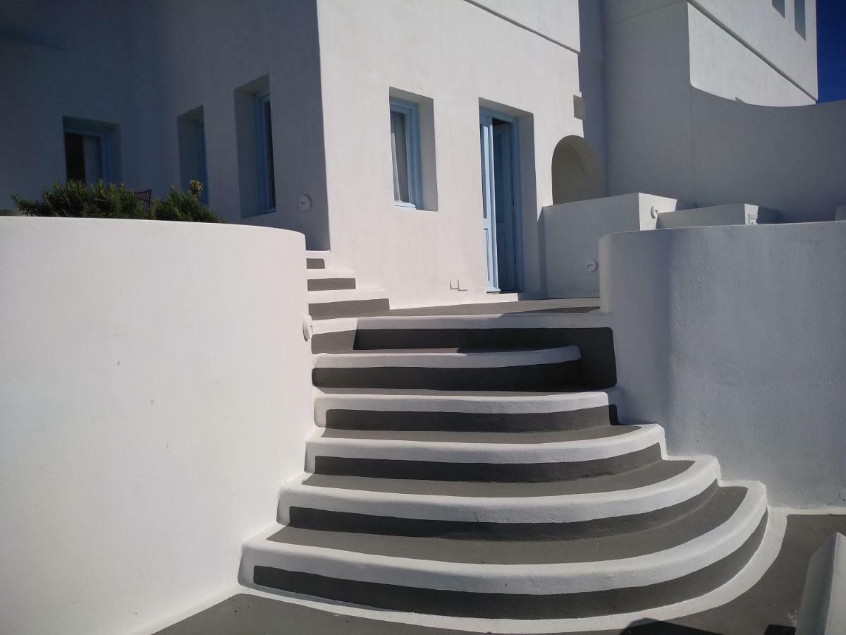 Sol-Mate Suites Oía Exterior photo