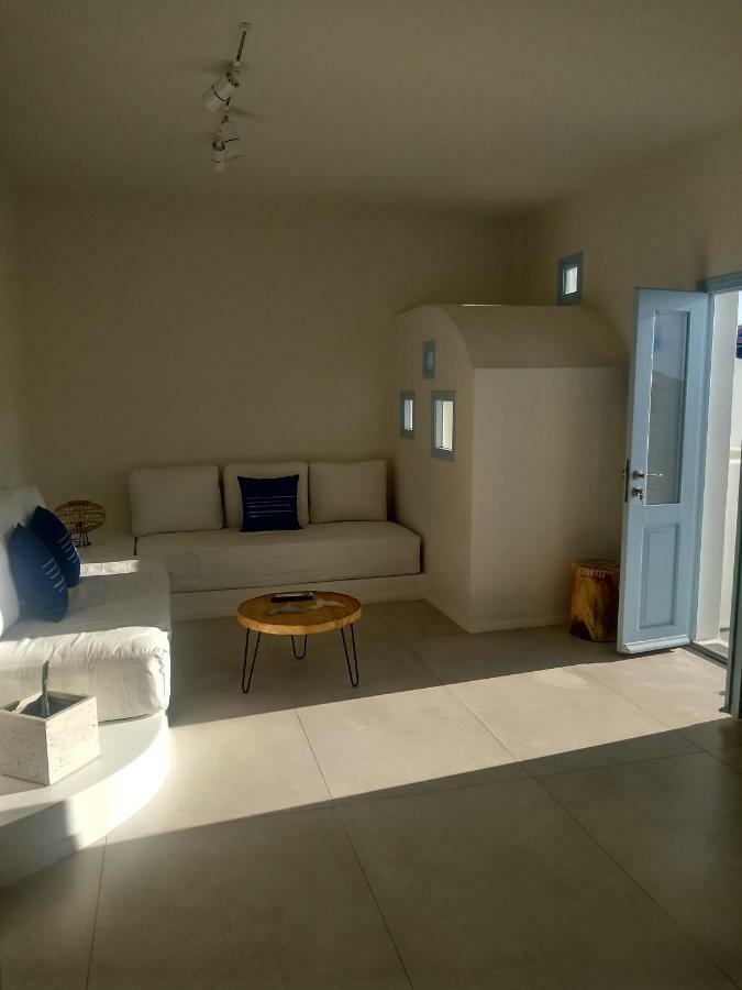Sol-Mate Suites Oía Exterior photo